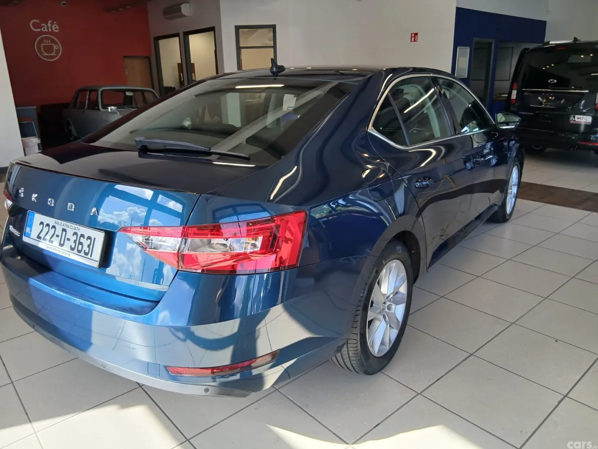 Skoda Superb Saloon, Diesel, 2022, Blue
