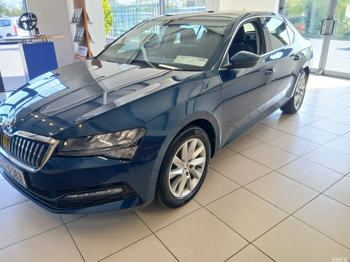 Skoda Superb Saloon, Diesel, 2022, Blue
