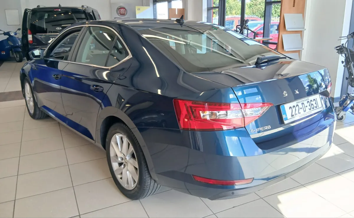 Skoda Superb Saloon, Diesel, 2022, Blue