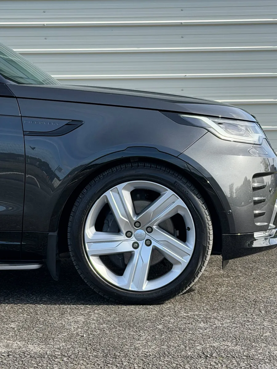 Land Rover Discovery SUV, Diesel, 2025, Grey
