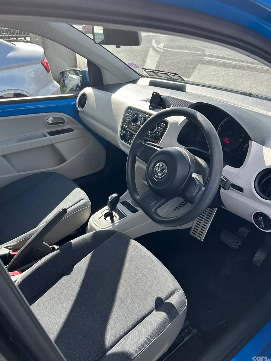 Volkswagen up! Hatchback, Petrol, 2014, Blue