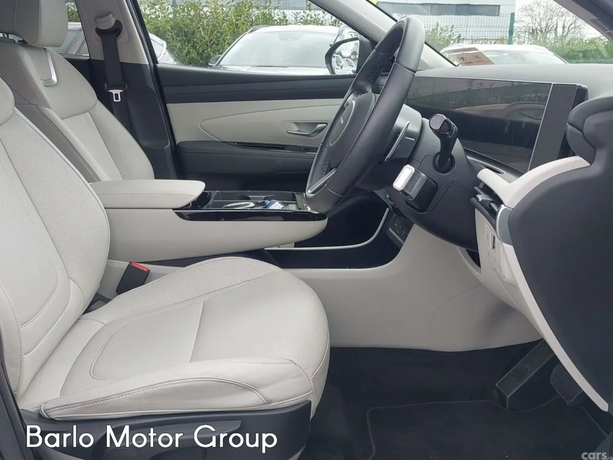 Hyundai Tucson SUV, Petrol Plug-in Hybrid, 2025, Black