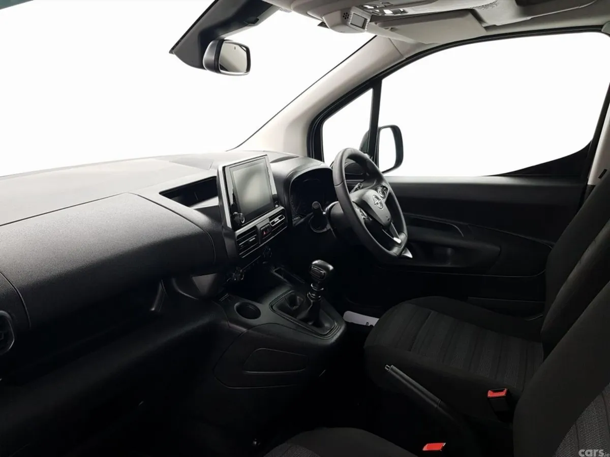 Opel Combo MPV, Diesel, 2022, Grey