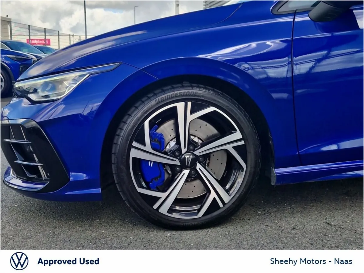 Volkswagen Golf Hatchback, Petrol, 2025, Blue