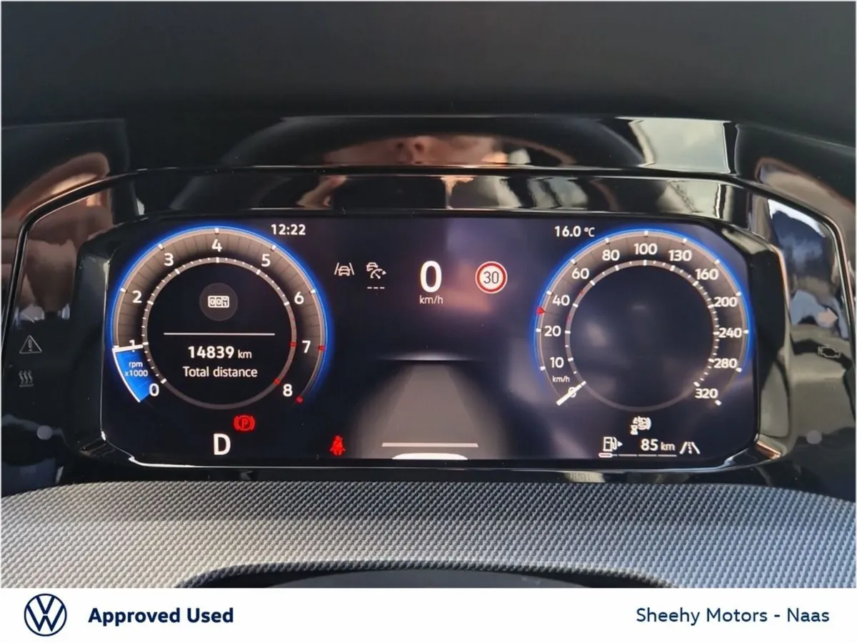 Volkswagen Golf Hatchback, Petrol, 2025, Blue