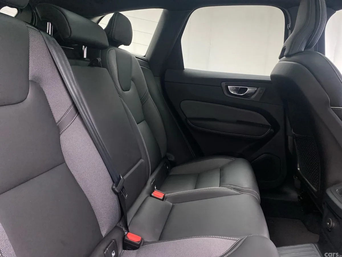 Volvo XC60 SUV, Petrol Plug-in Hybrid, 2025, Grey