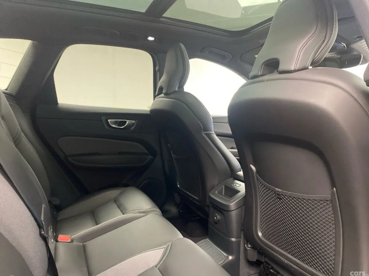 Volvo XC60 SUV, Petrol Plug-in Hybrid, 2025, Grey