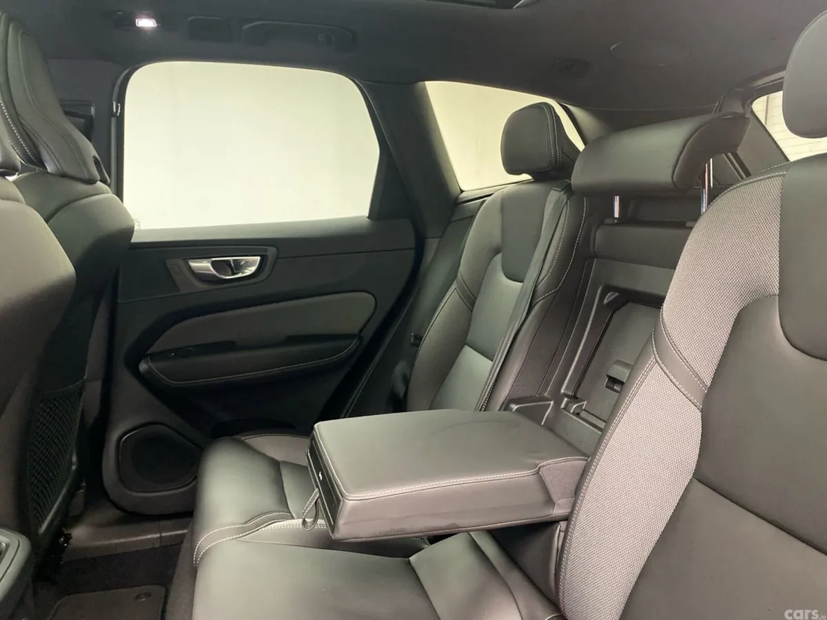 Volvo XC60 SUV, Petrol Plug-in Hybrid, 2025, Grey