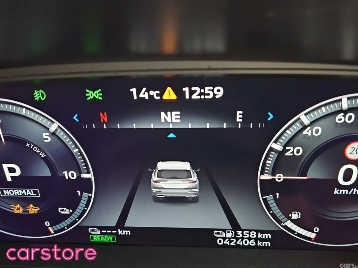 Mitsubishi Outlander SUV, Petrol Plug-in Hybrid, 2023, White