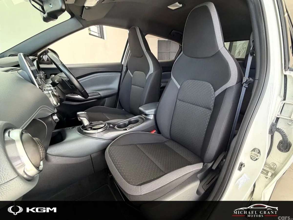 Nissan Juke SUV, Petrol, 2022, White