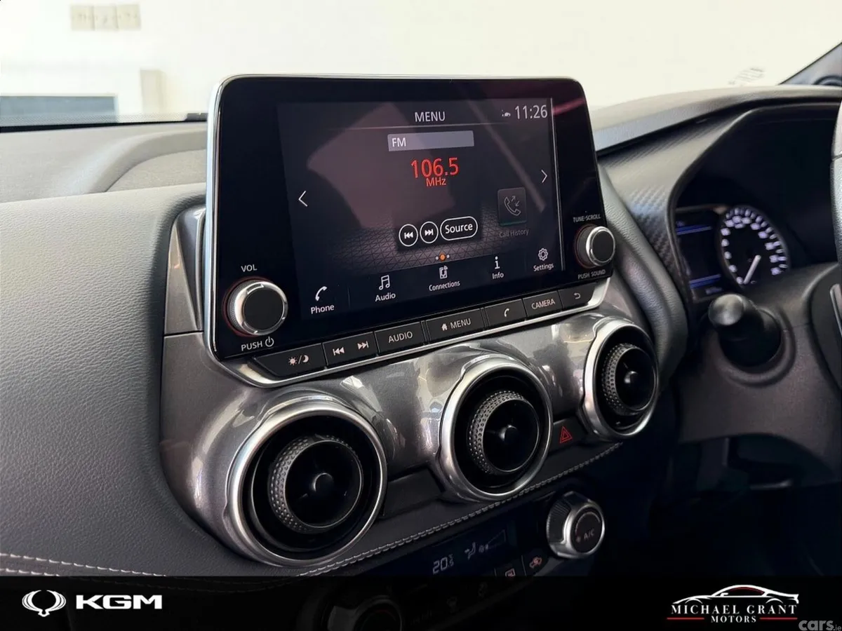 Nissan Juke SUV, Petrol, 2022, White