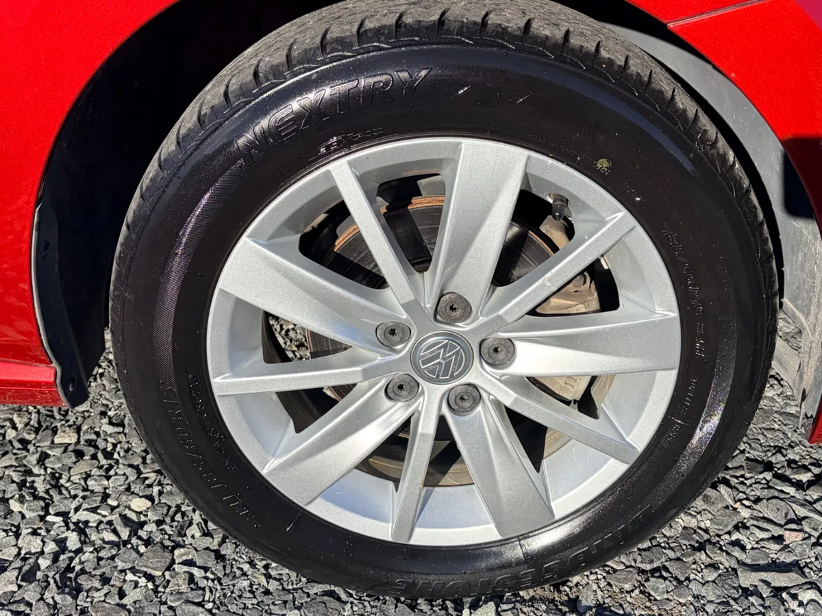 Volkswagen Polo Hatchback, Petrol, 2016, Red