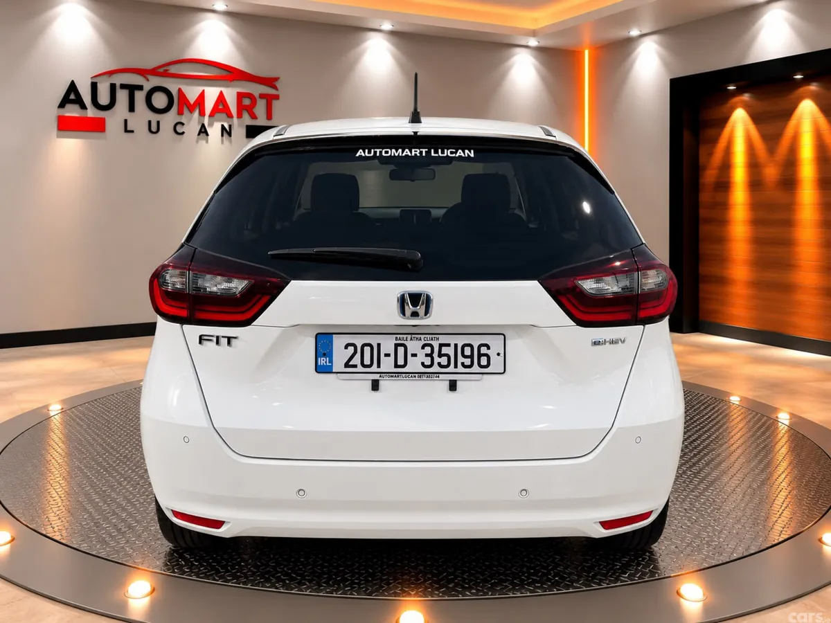 Honda Fit Hatchback, Petrol Hybrid, 2020, White