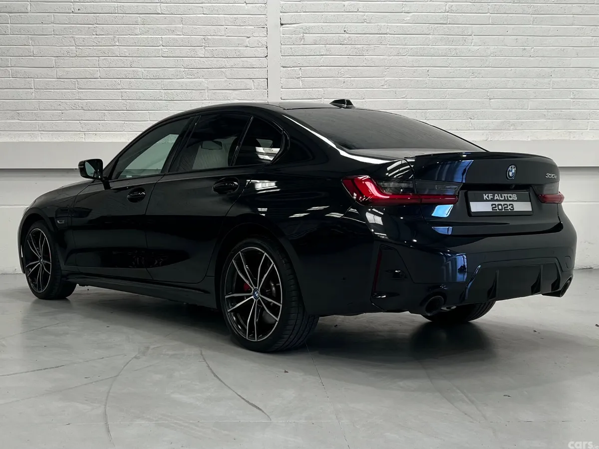 BMW 3-Series Saloon, Petrol Hybrid, 2023, Black