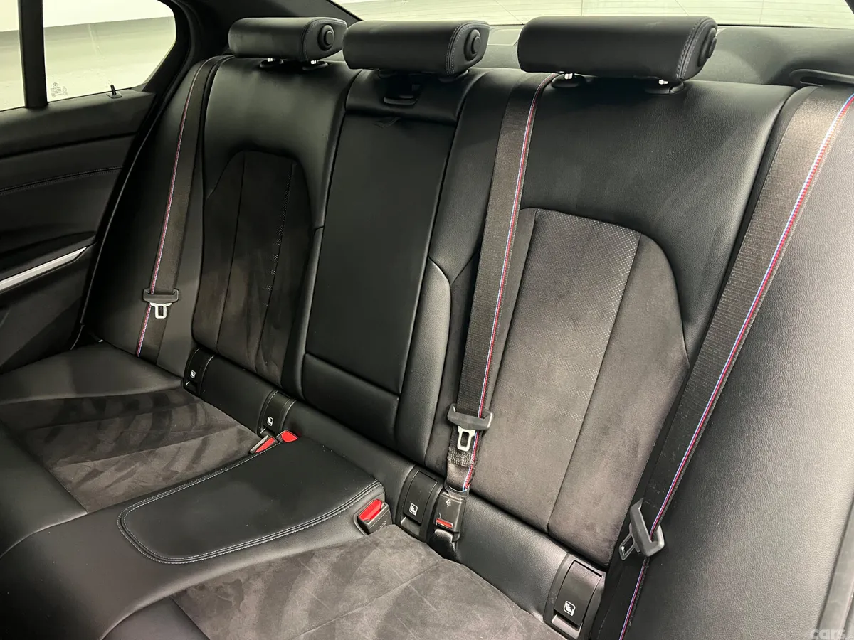BMW 3-Series Saloon, Petrol Hybrid, 2023, Black