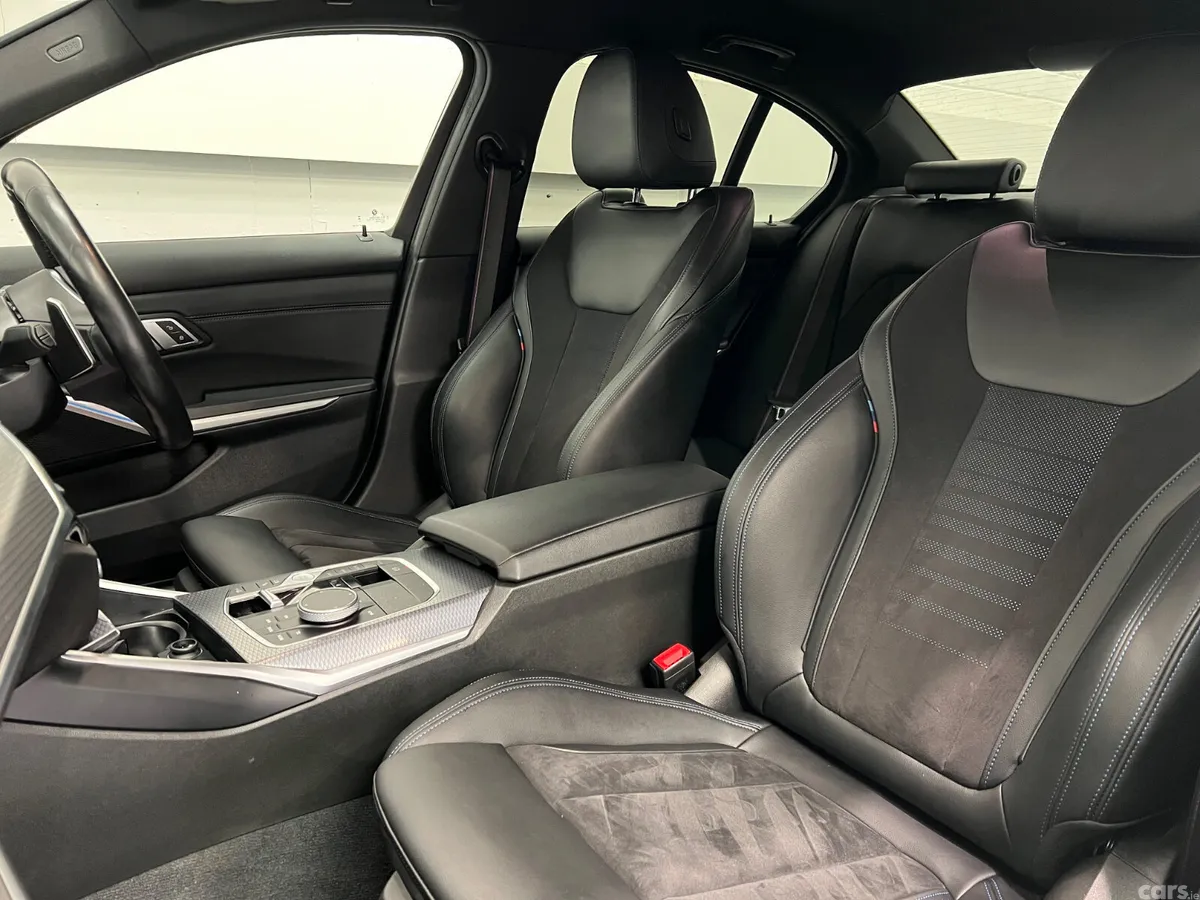 BMW 3-Series Saloon, Petrol Hybrid, 2023, Black
