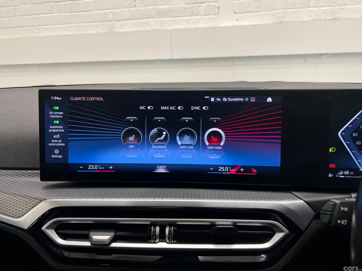 BMW 3-Series Saloon, Petrol Hybrid, 2023, Black