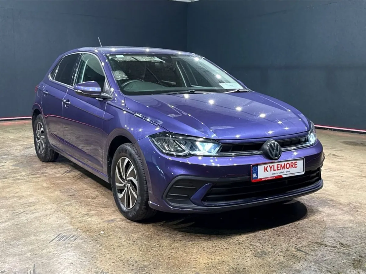 Volkswagen Polo Hatchback, Petrol, 2022, Blue