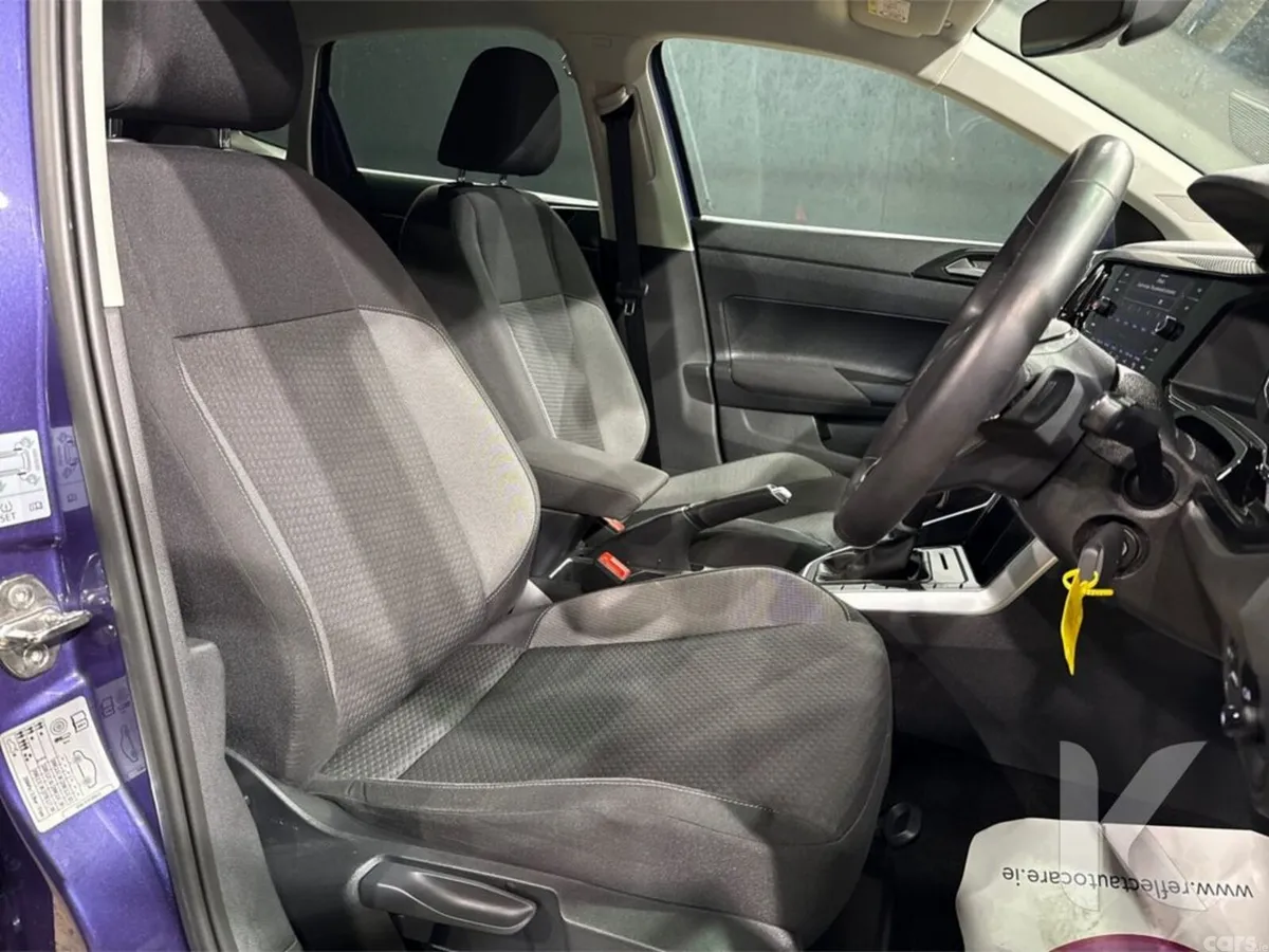Volkswagen Polo Hatchback, Petrol, 2022, Blue