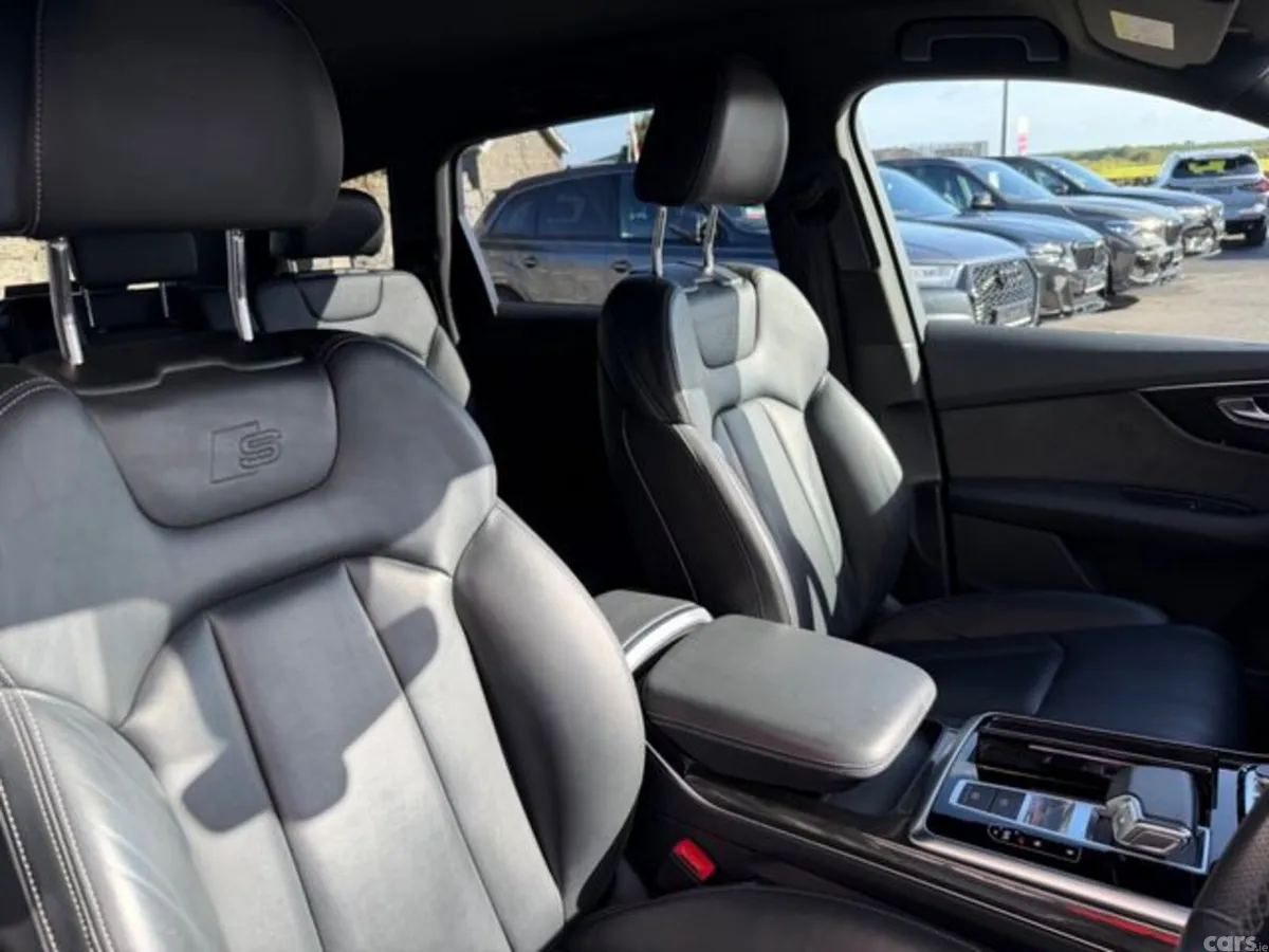 Audi Q7 SUV, Petrol Plug-in Hybrid, 2021, Black
