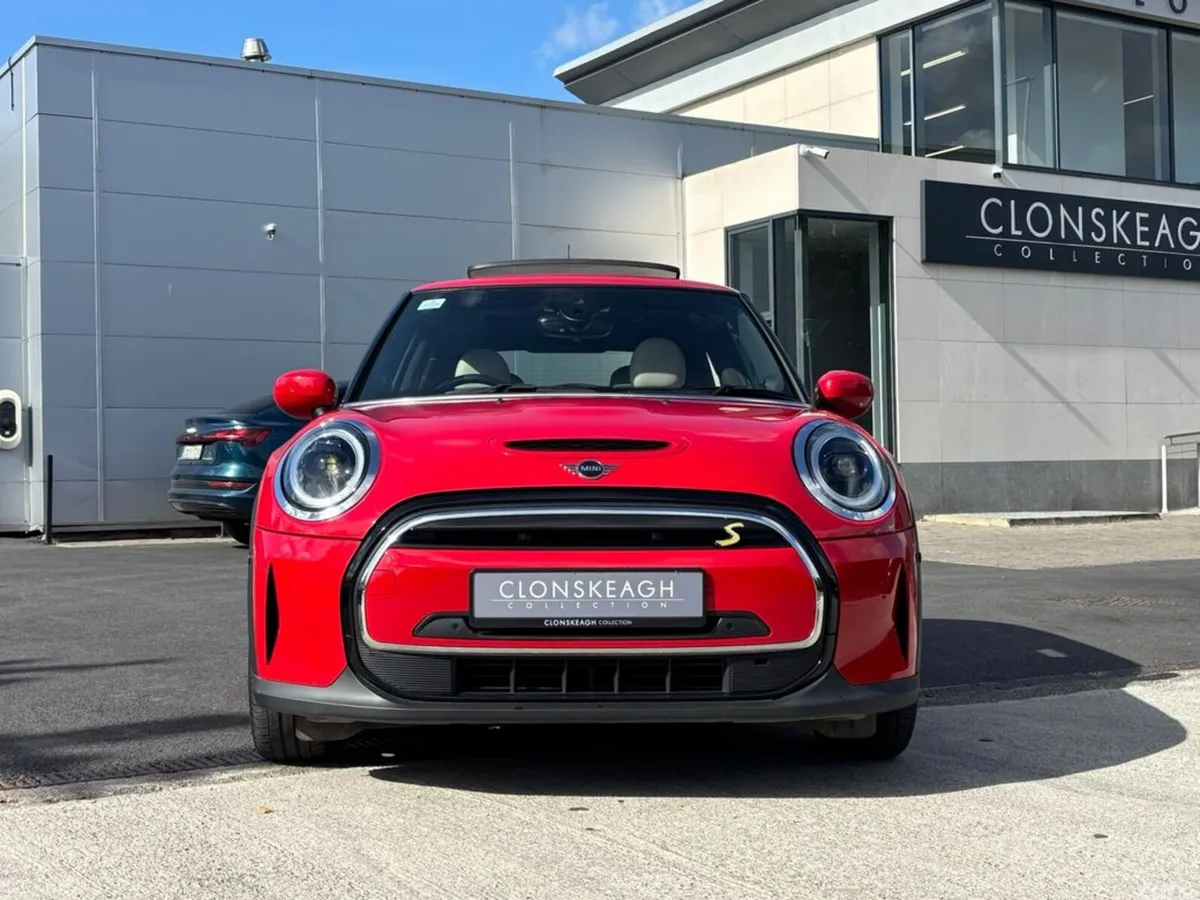 Mini Cooper Hatchback, Electric, 2022, Red