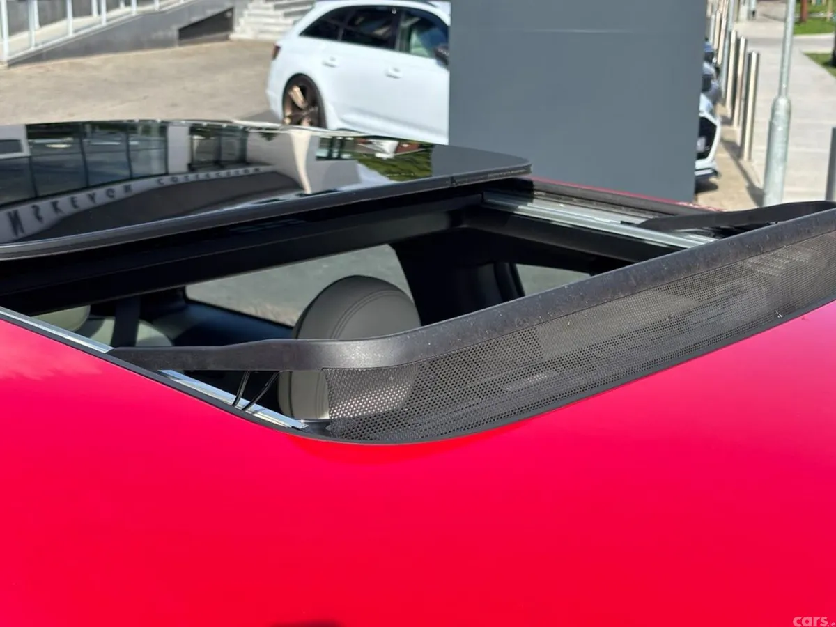 Mini Cooper Hatchback, Electric, 2022, Red