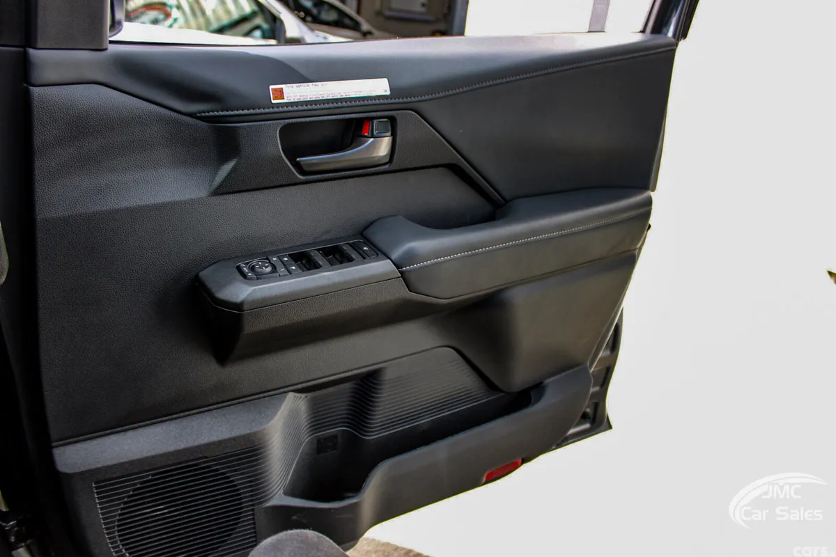 Toyota Hilux Pick Up, Diesel, 2026, Grey