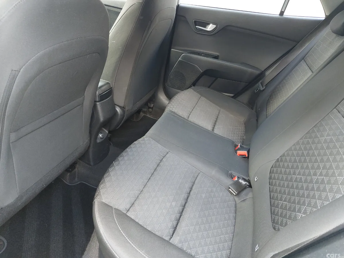 Kia Rio Hatchback, Petrol, 2023, Grey
