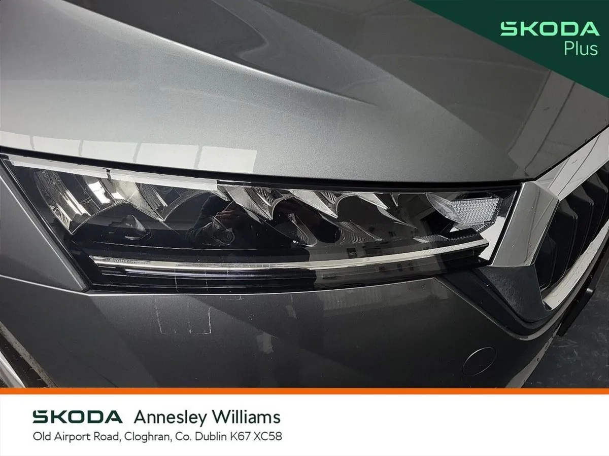 Skoda Octavia Saloon, Petrol, 2023, Grey