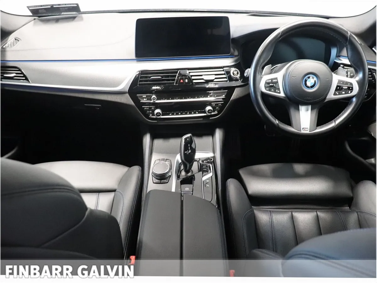 BMW 5-Series Estate, Petrol Plug-in Hybrid, 2023, Grey