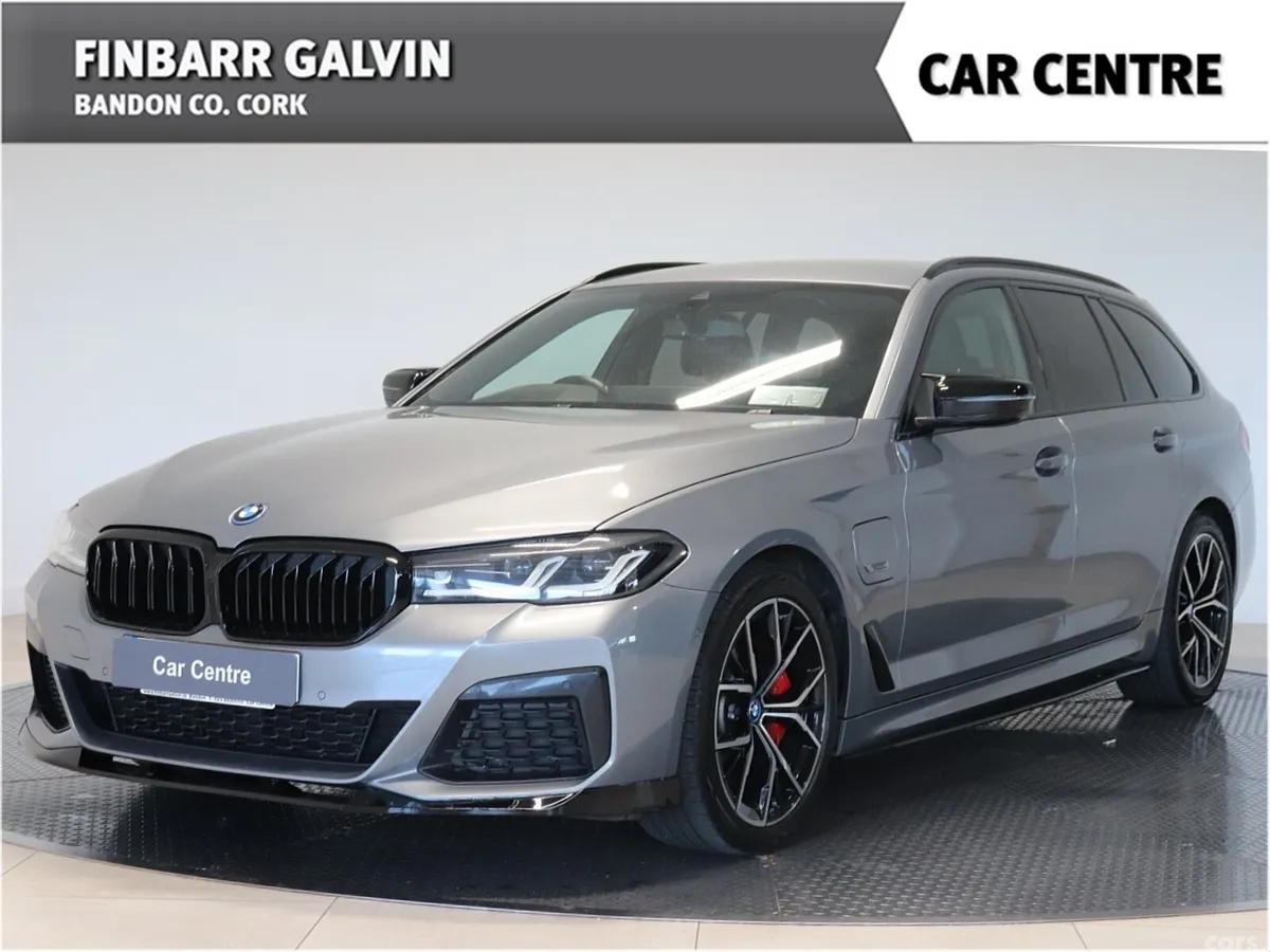 BMW 5-Series Estate, Petrol Plug-in Hybrid, 2023, Grey