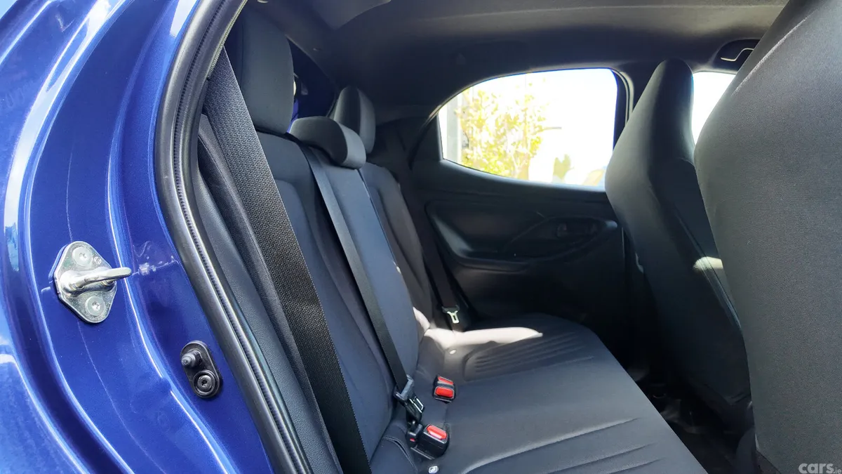 Toyota Yaris Hatchback, Petrol, 2022, Blue