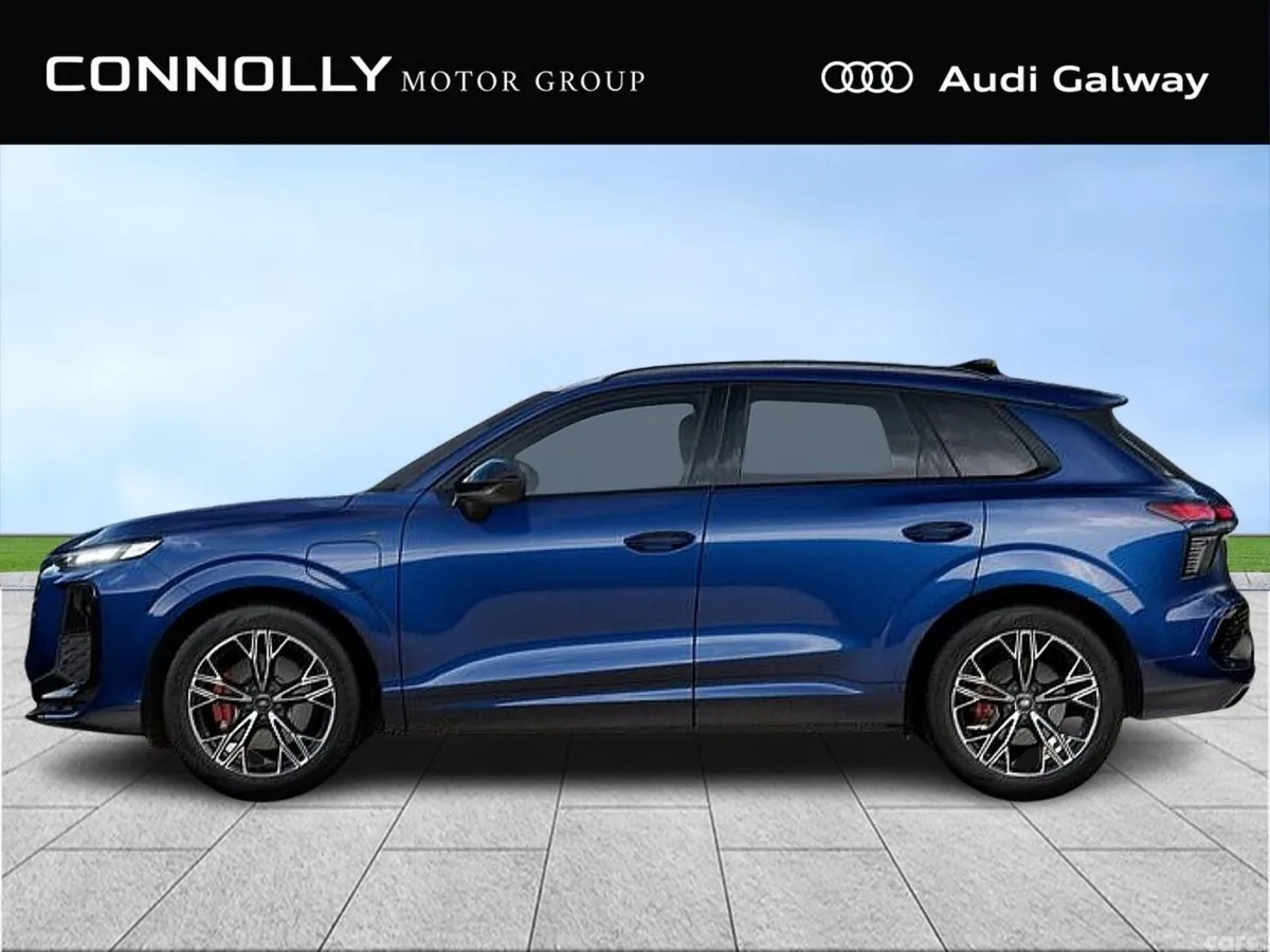 Audi Q3 SUV, Petrol Plug-in Hybrid, 2027, Blue
