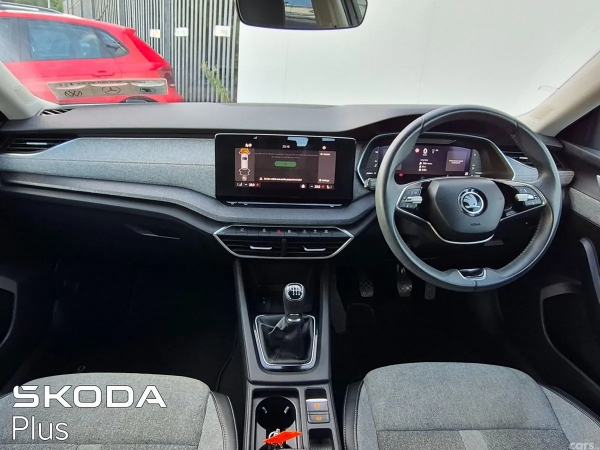 Skoda Octavia Estate, Diesel, 2024, Grey