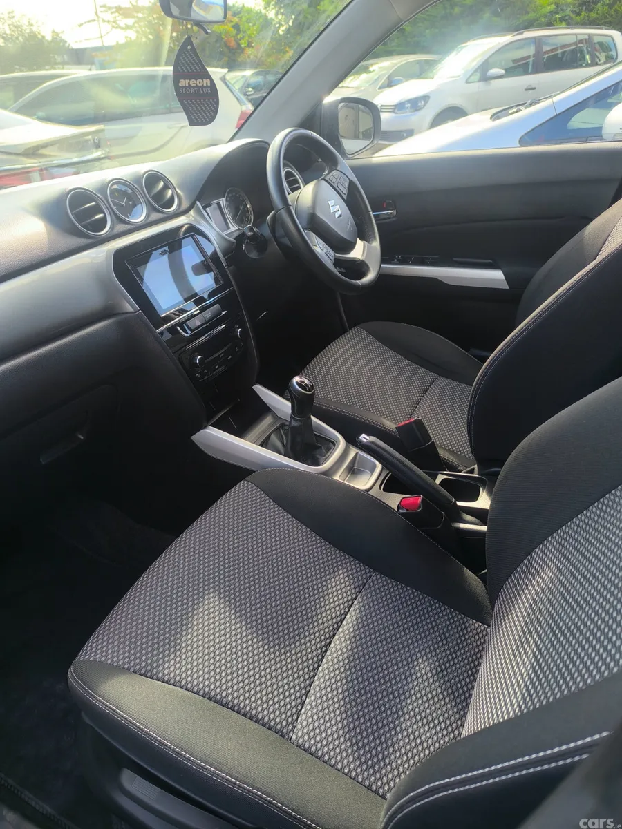 Suzuki Vitara SUV, Petrol, 2016, Grey