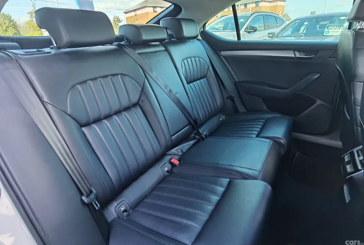 Skoda Superb Saloon, Diesel, 2018, Grey