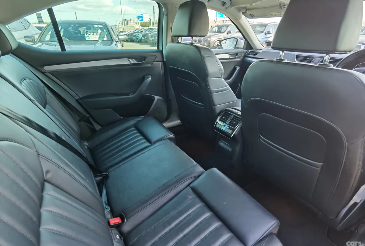 Skoda Superb Saloon, Diesel, 2018, Grey