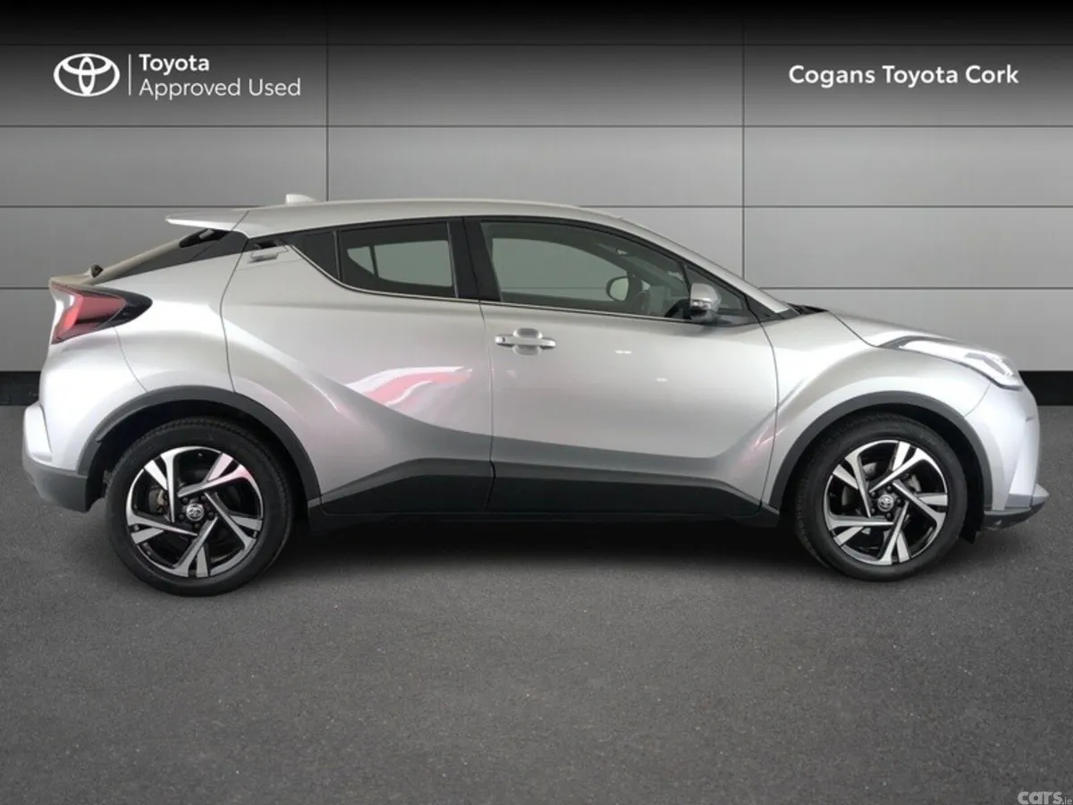 Toyota C-HR SUV, Petrol Hybrid, 2023, Silver