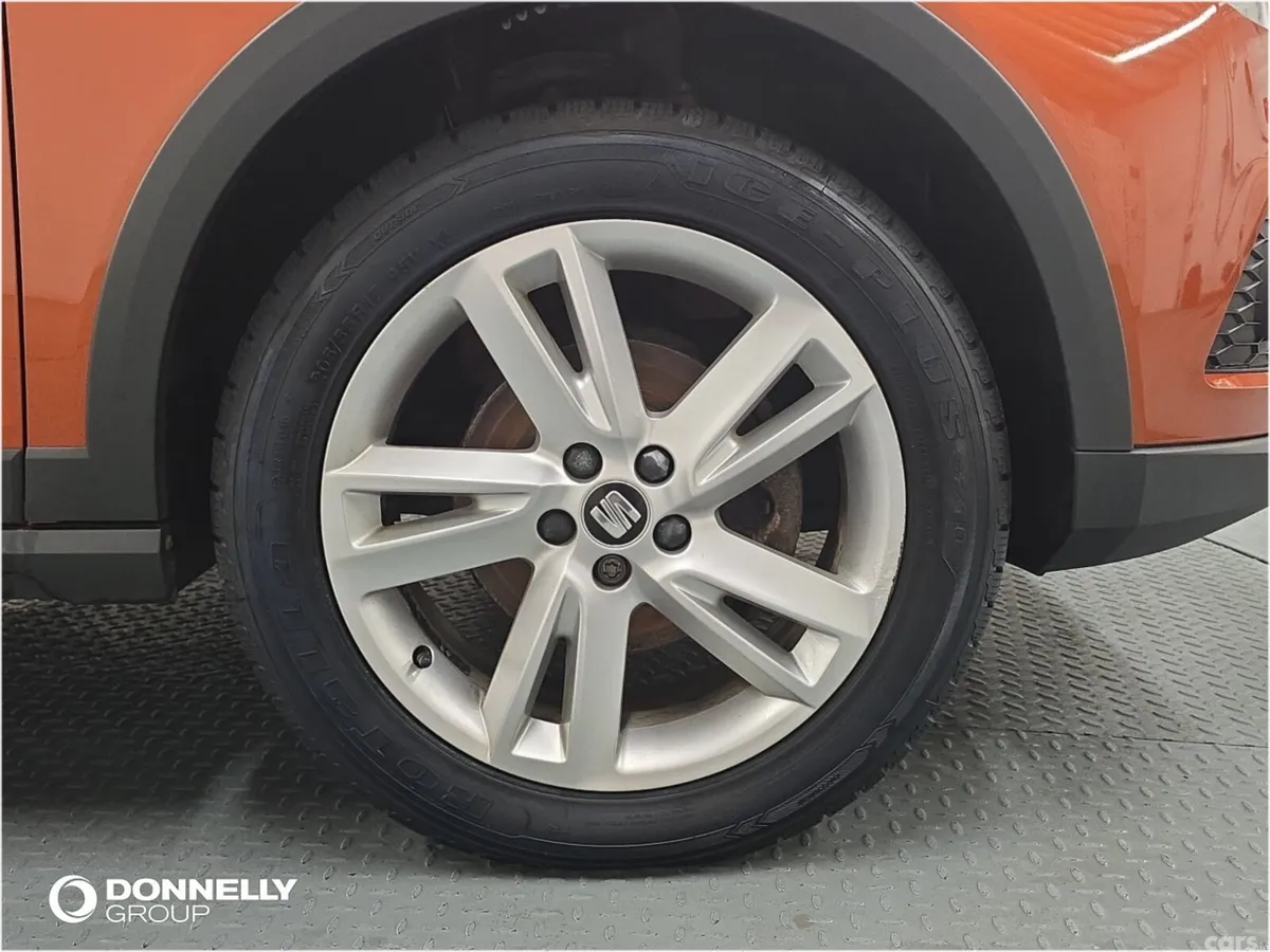 SEAT Arona Hatchback, Petrol, 2019, Orange