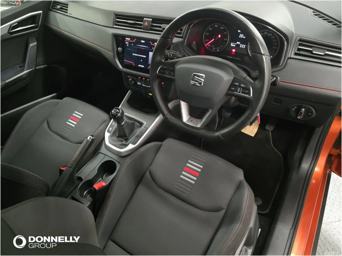SEAT Arona Hatchback, Petrol, 2019, Orange