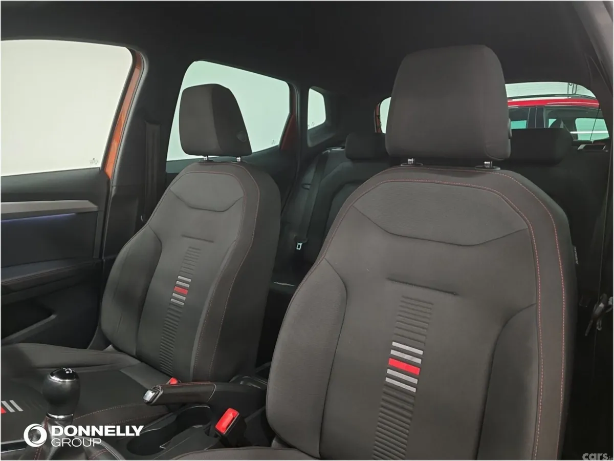 SEAT Arona Hatchback, Petrol, 2019, Orange