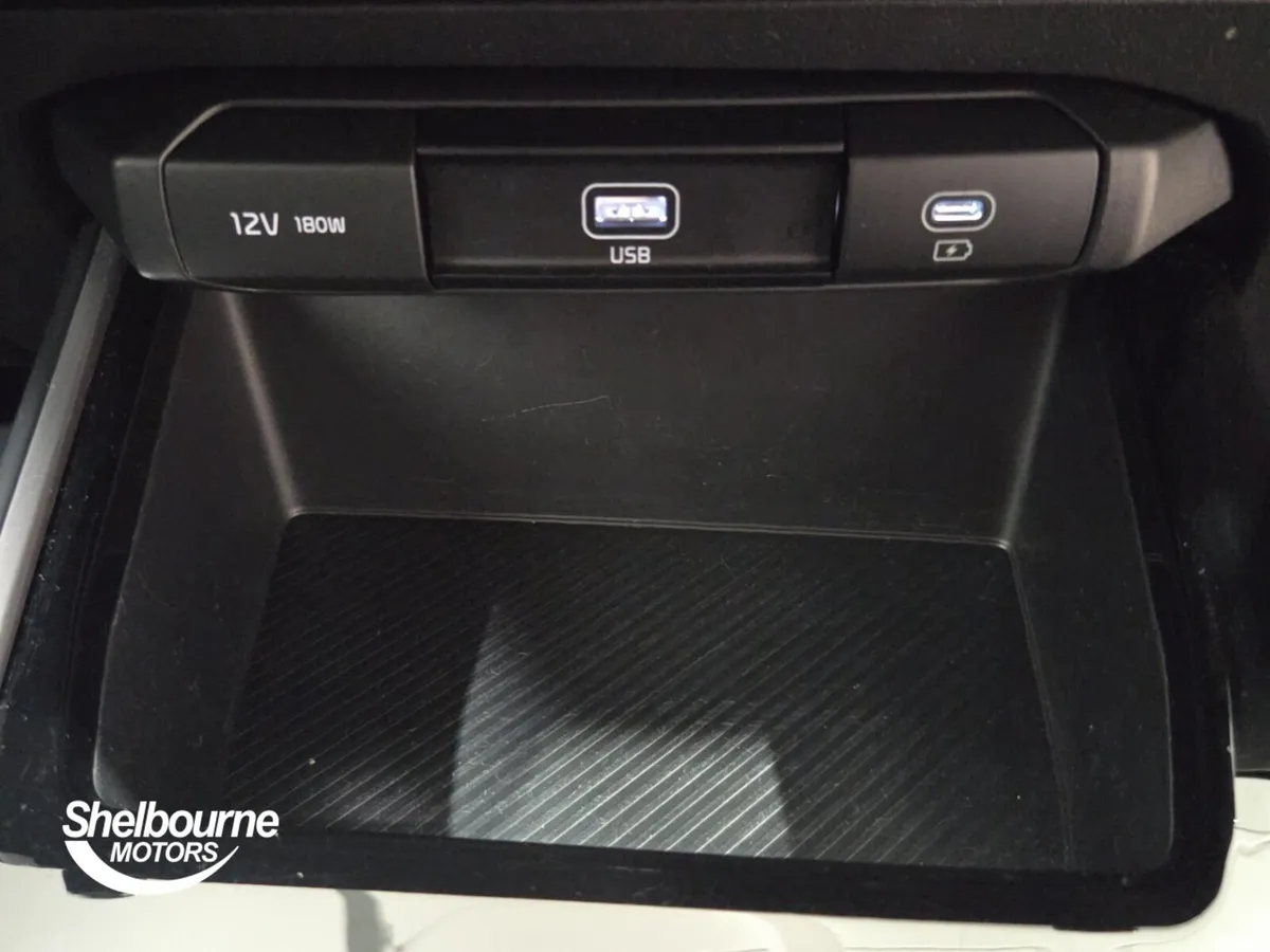 Kia Niro Estate, Petrol Hybrid, 2025, Grey