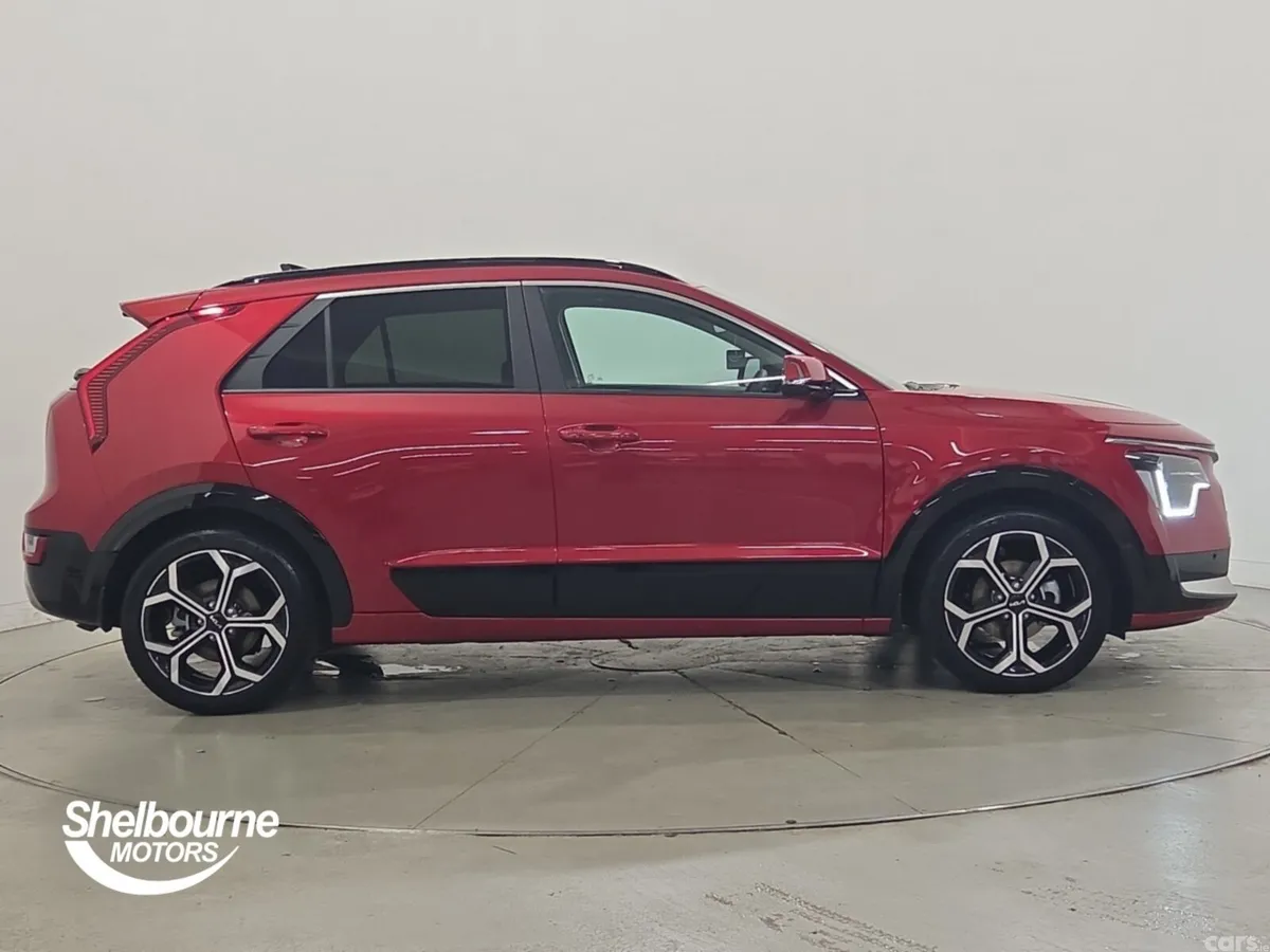 Kia Niro Estate, Petrol Hybrid, 2026, Red
