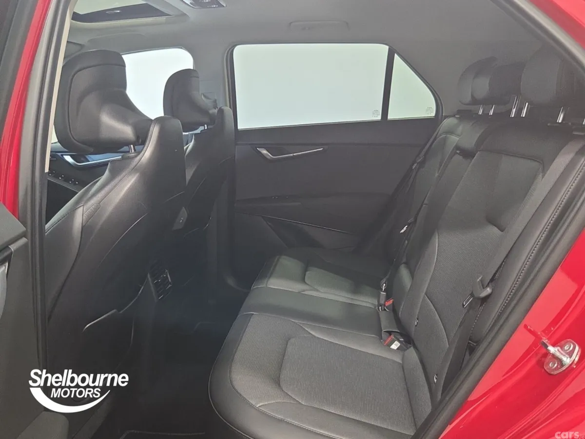 Kia Niro Estate, Petrol Hybrid, 2026, Red