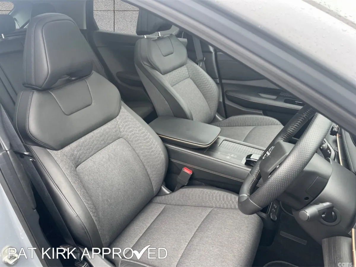 Nissan Ariya Hatchback, Electric, 2024, Grey