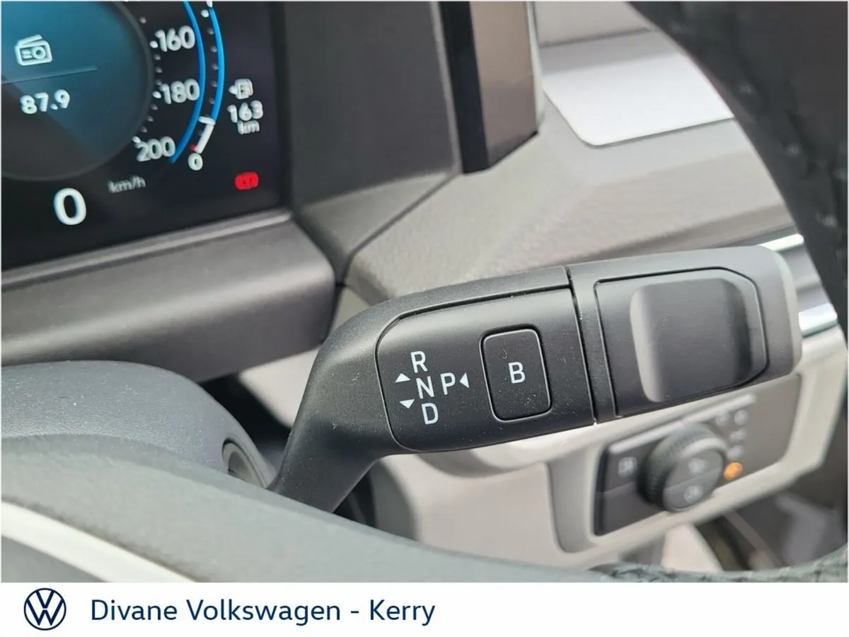 Volkswagen Caravelle MPV, Petrol Plug-in Hybrid, 2027, Grey