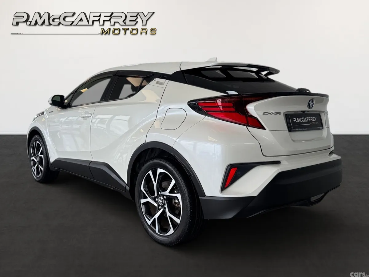 Toyota C-HR SUV, Petrol Hybrid, 2020, White