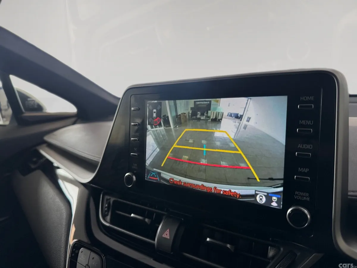 Toyota C-HR SUV, Petrol Hybrid, 2020, White