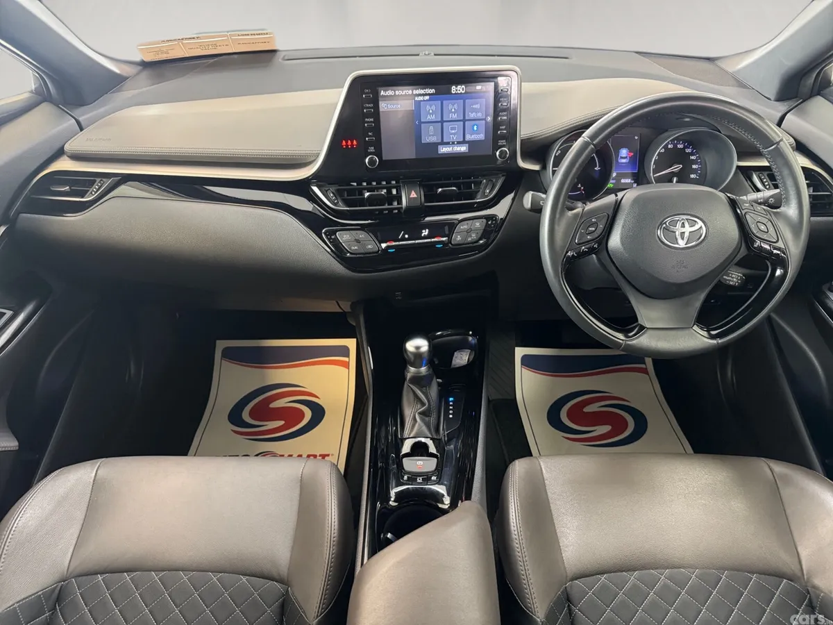 Toyota C-HR SUV, Petrol Hybrid, 2020, White