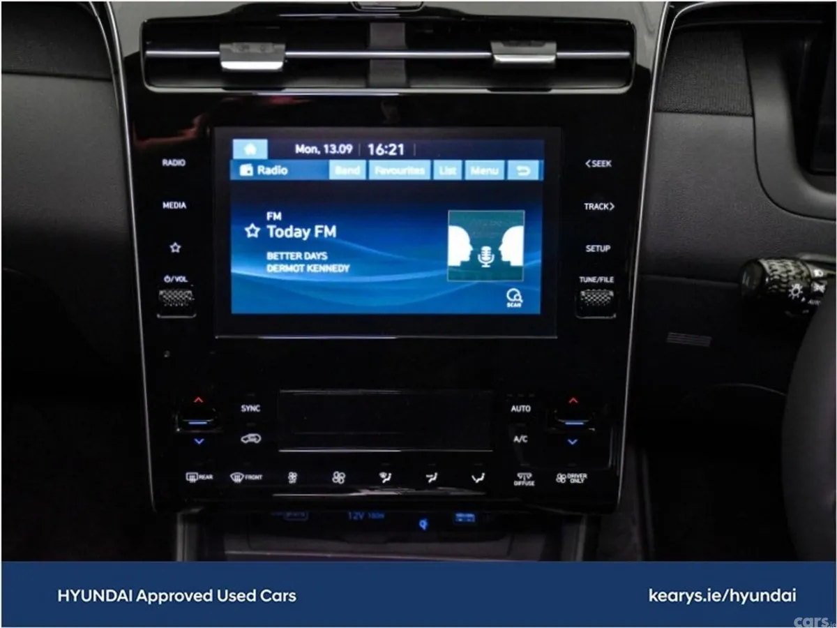 Hyundai Tucson SUV, Petrol Plug-in Hybrid, 2023, White